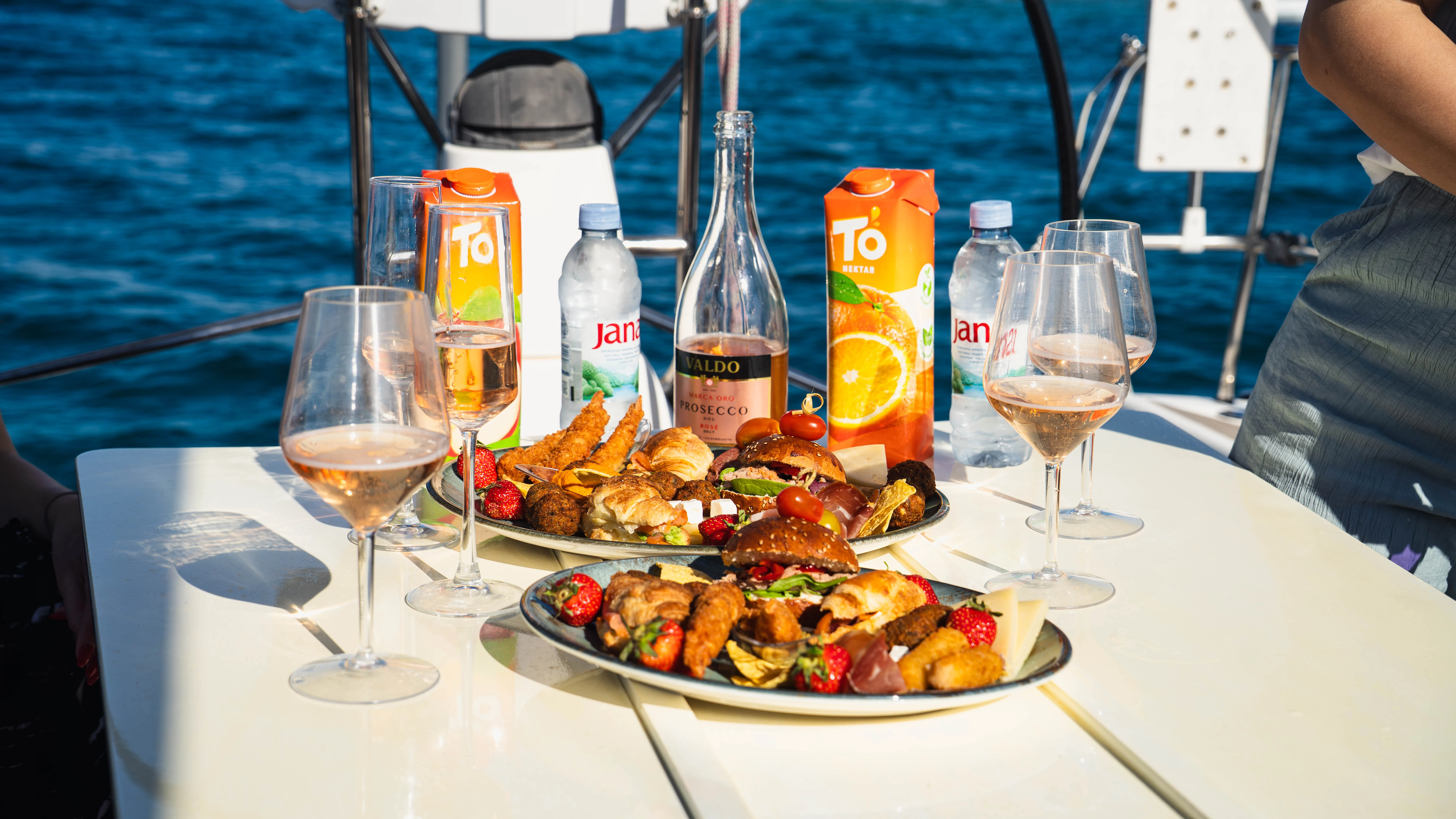 Chill and Sail gallery image